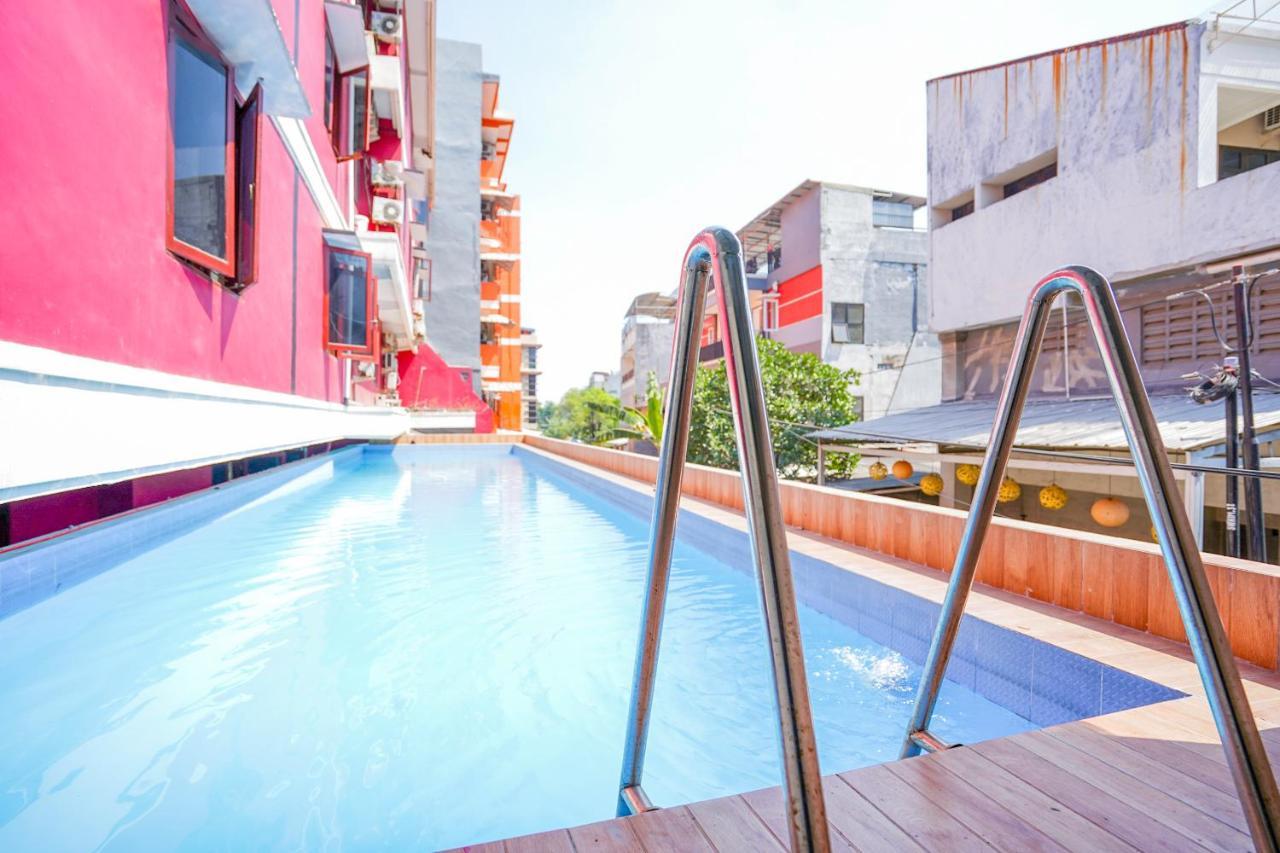 Collection O 1112 Comfitel Siwalankerto Aa4 Hotel Surabaya Exterior photo