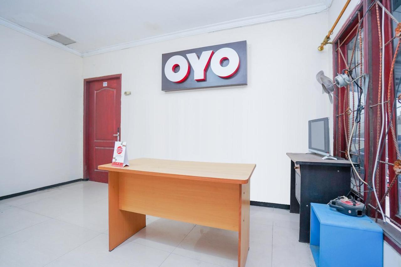 Collection O 1112 Comfitel Siwalankerto Aa4 Hotel Surabaya Exterior photo