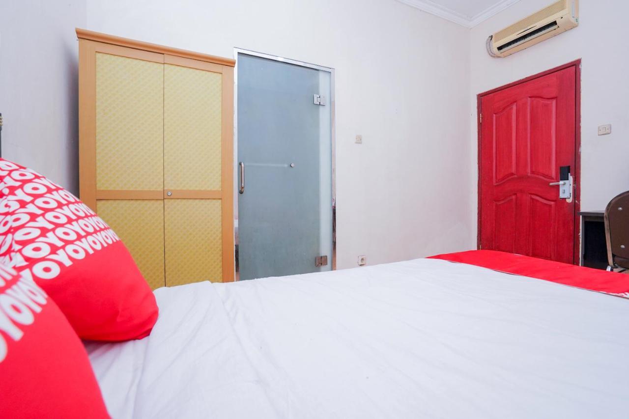Collection O 1112 Comfitel Siwalankerto Aa4 Hotel Surabaya Exterior photo